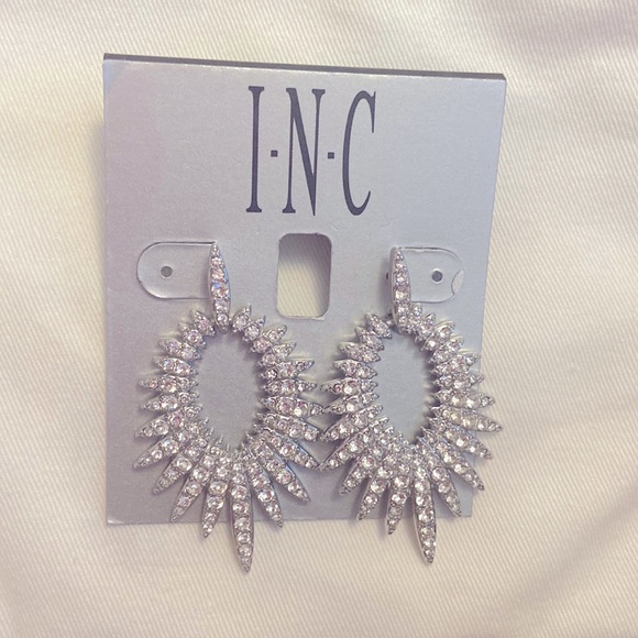 I.N.C earnings. - Picture 1 of 2